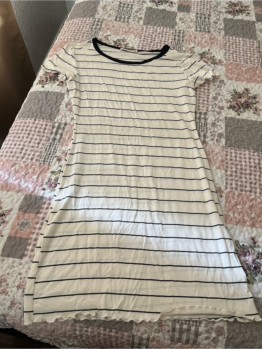 Striped Short-Sleeve T-Shirt Dress - White with Black Stripes